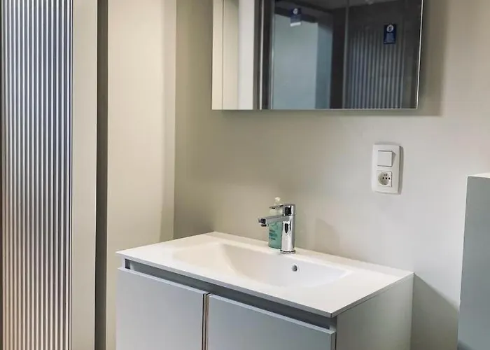 Faja Lobi Bed and Breakfast 4*